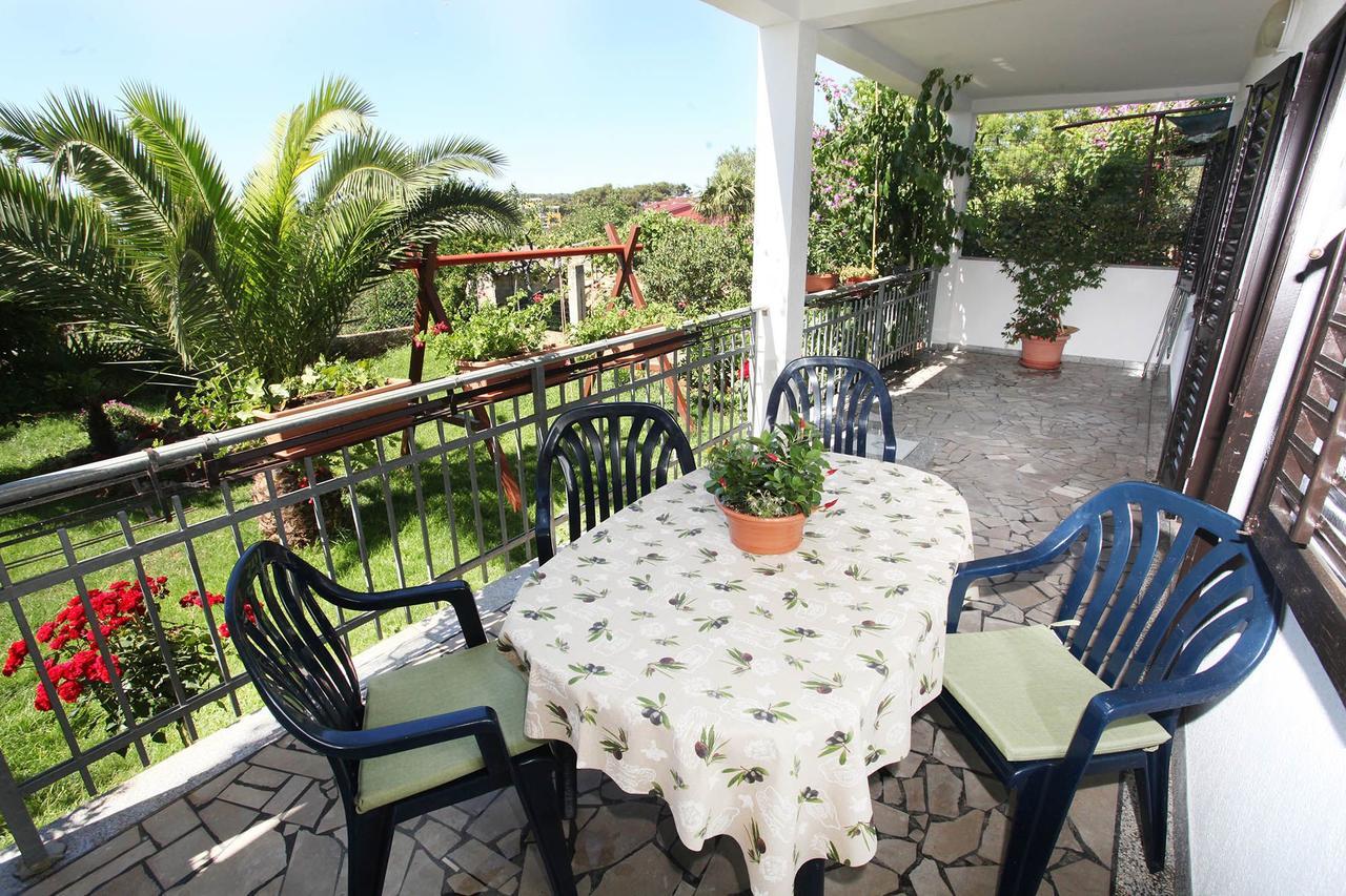 Apartments Patricia Banjole Exterior photo